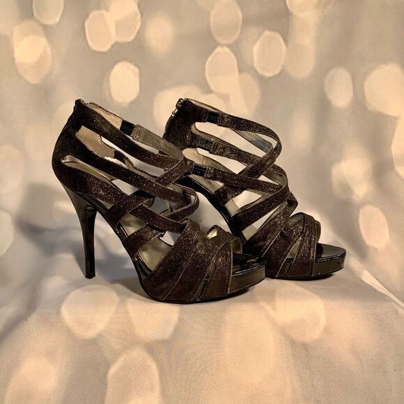 GUESS PEWTER METALLIC HIGH HEEL SANDALS SIZE 8M - Picture 2 of 7